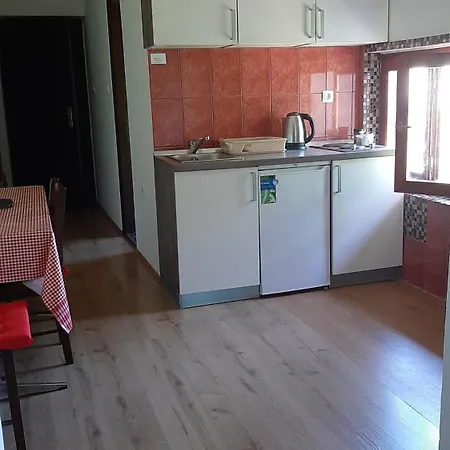 Sara Casa de hóspedes 3*