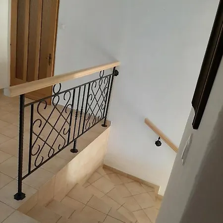Casa de hóspedes Sara
