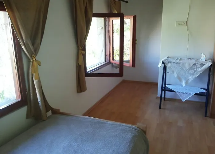 Gostinjska kuća Sara 3*