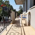 Sara 3*